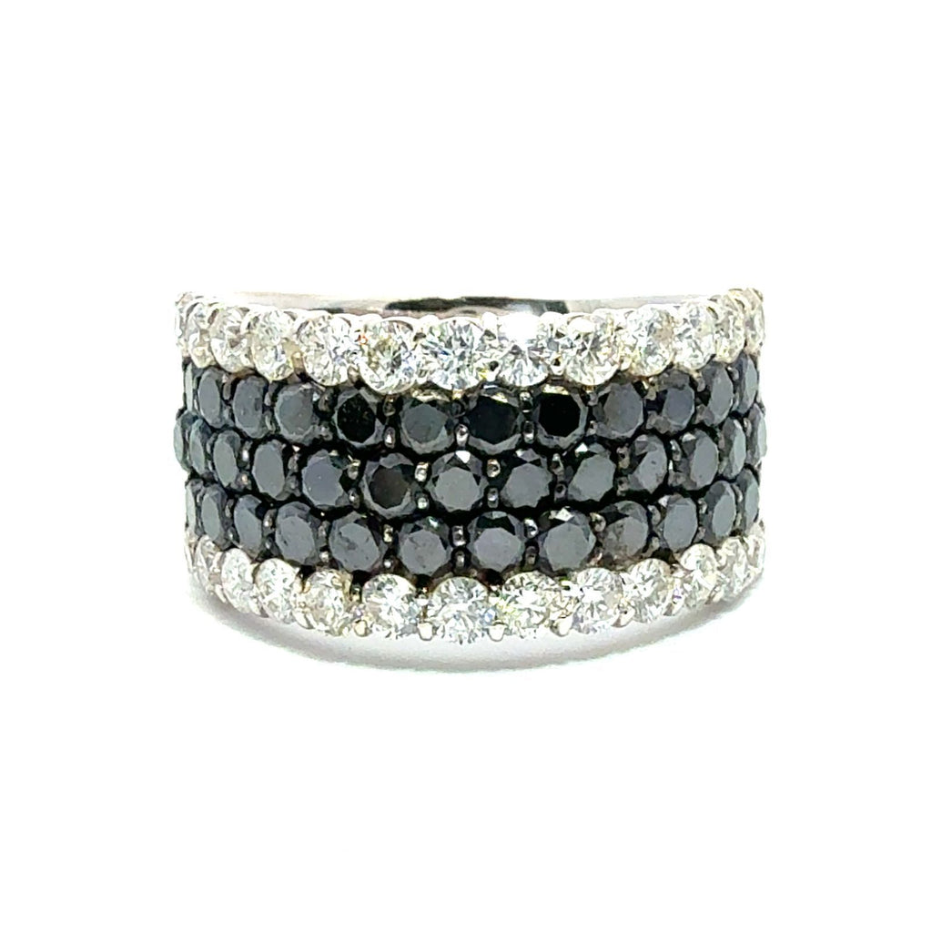 ブラックダイヤ　リング　ホワイトゴールド　K18WG