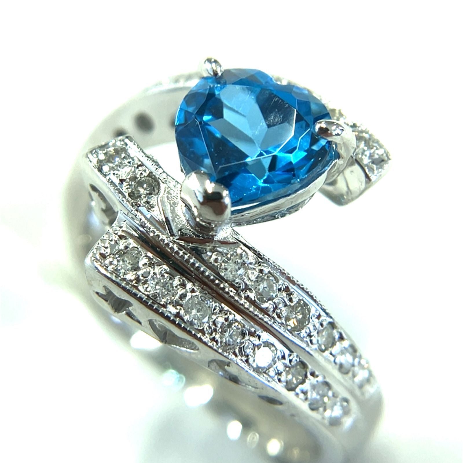 プルートパーズ　ハートシェイプ　ホワイトゴールド　リング　K18WG